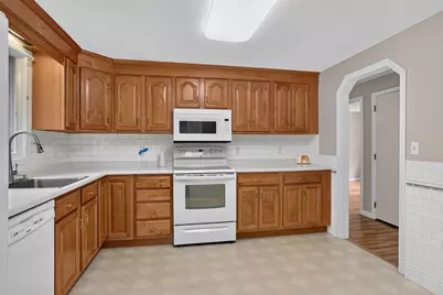 14 Fred St, Burlington, MA 01803 - Photo 12