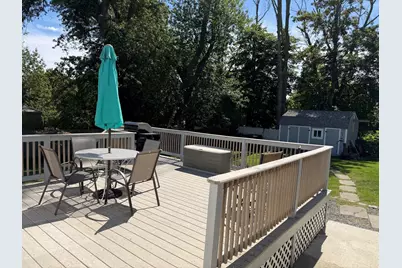 233 Gifford Ave, Somerset, MA 02726 - Photo 8