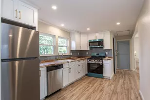 13 Datewood St, Wareham, MA 02571 - Photo 16