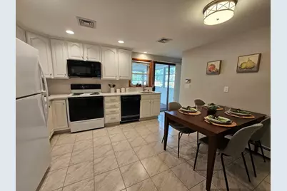 11 Tuttle Lane, Saugus, MA 01906 - Photo 8