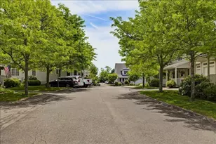 10 Charnstaff Ln, Billerica, MA 01821 - Photo 2