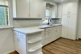3B Tufts Ln, Billerica, MA 01821 - Photo 2