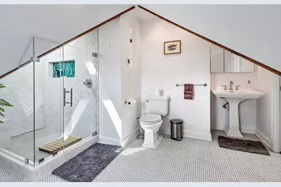 12 Lorette St, Boston, MA 02132 - Photo 34