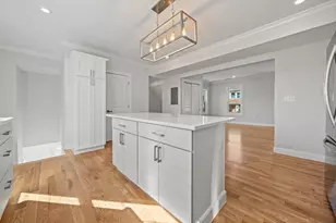 62 Pleasant St, Winthrop, MA 02152 - Photo 6
