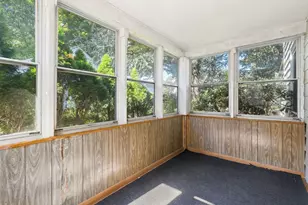 51 Iroquois Rd, Arlington, MA 02476 - Photo 4