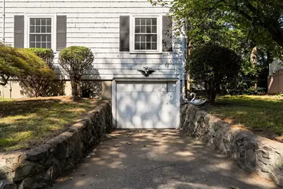 51 Iroquois Road, Arlington, MA 02476 - Photo 32
