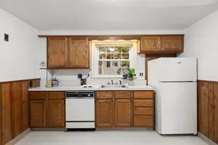 51 Iroquois Rd, Arlington, MA 02476 - Photo 14