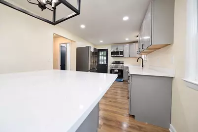 430 W Britannia St, Taunton, MA 02780 - Photo 8