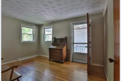 136 Sherwood Dr S, Marlborough, MA 01752 - Photo 12