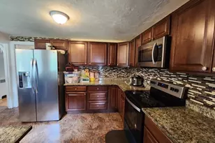 203 Burncoat St, Worcester, MA 01606 - Photo 12