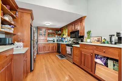 18 Hill View Road, Braintree, MA 02184 - Photo 4