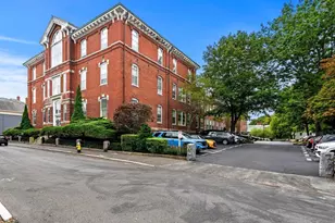 35 Flint St, Salem, MA 01970 - Photo 6