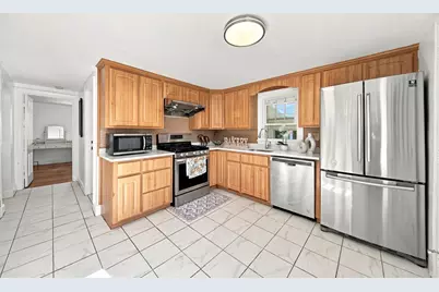 147 Elmlawn Rd, Braintree, MA 02184 - Photo 4