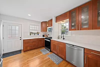224 Summer St #1, Somerville, MA 02143 - Photo 4