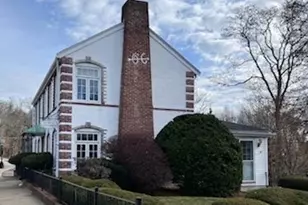 1646 Centre St, Boston, MA 02132 - Photo 4
