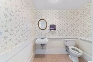 1646 Centre St, Boston, MA 02132 - Photo 12