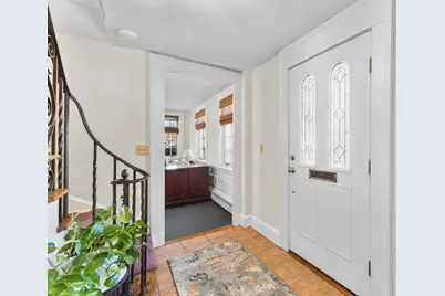 1646 Centre St, Boston, MA 02132 - Photo 6