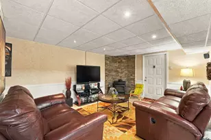 155 Friendship St, Fall River, MA 02724 - Photo 32