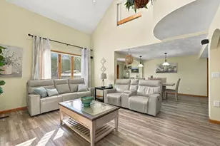 155 Friendship St, Fall River, MA 02724 - Photo 14