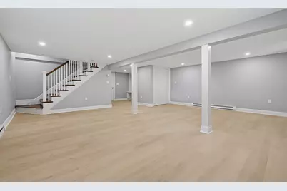 7 Hamilton St, Framingham, MA 01701 - Photo 16