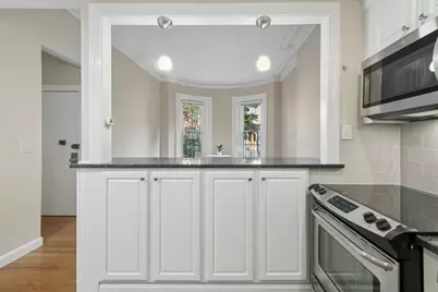 130 Pembroke St #2, Boston, MA 02118 - Photo 12