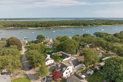 67 Ellsworth Dr, Falmouth, MA 02536 - Photo 4
