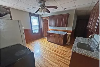49 Beaver St, Worcester, MA 01603 - Photo 12