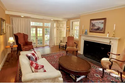 112 Russell St, Worcester, MA 01609 - Photo 2
