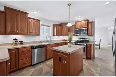 2 Leslie Court, Rockland, MA 02370 - Photo 6