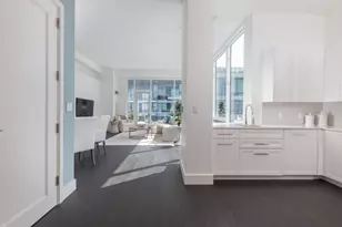 22 Liberty Dr, Boston, MA 02210 - Photo 8