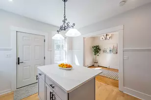 11 Purchase St, Framingham, MA 01701 - Photo 8