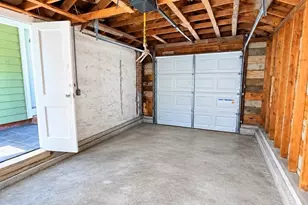 67 Mulberry St, Attleboro, MA 02703 - Photo 12