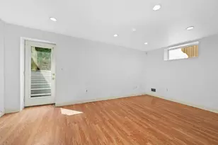61 Baxter St, Boston, MA 02127 - Photo 16