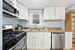 6 Clifton Ave, Saugus, MA 01906 - Photo 6
