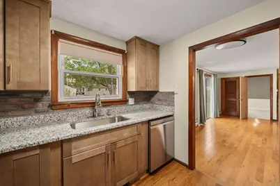 108 Welsford St, Brockton, MA 02302 - Photo 8