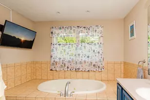 43 Wachusett St, Leominster, MA 01453 - Photo 16
