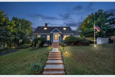 9 Priscilla Ln, Winchester, MA 01890 - Photo 2