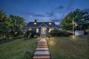 9 Priscilla Ln, Winchester, MA 01890 - Photo 2