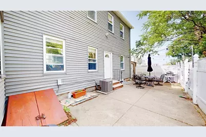 34 Sargent Ave #A, Somerville, MA 02145 - Photo 16