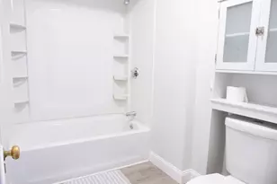 23 25 Brewster St, New Bedford, MA 02745 - Photo 12