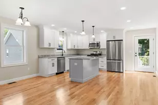 28-30 Quigley Ave, Chelmsford, MA 01863 - Photo 6