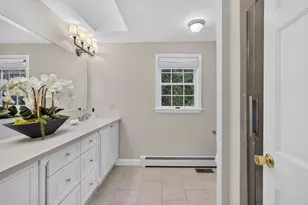 132 Brentwood Cir, North Andover, MA 01845 - Photo 22