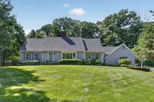 132 Brentwood Cir, North Andover, MA 01845 - Photo 1