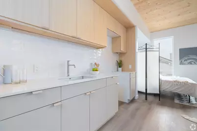 154 Broadway #302, Somerville, MA 02145 - Photo 4