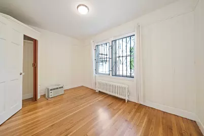 12 Bellevue St, Boston, MA 02125 - Photo 14