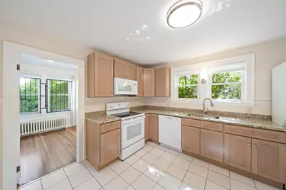 12 Bellevue St, Boston, MA 02125 - Photo 6