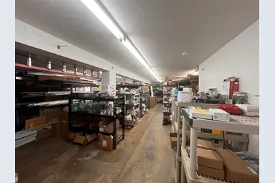 21 Broad St, Medway, MA 02053 - Photo 4