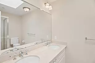 629 Hammond St, Brookline, MA 02246 - Photo 22