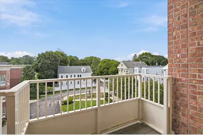629 Hammond St #EPH15, Brookline, MA 02246 - Photo 16