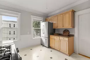 171 Savin Hill Ave, Boston, MA 02125 - Photo 16